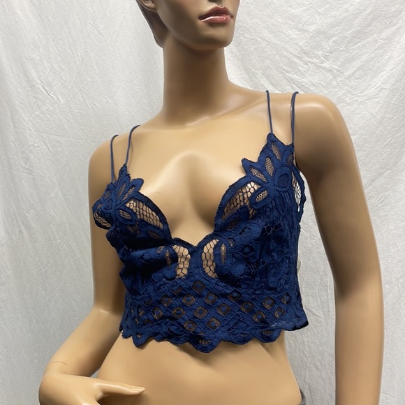 Free People Navy Blue Crochet Lace Adella Bralette NWT - Picture 8 of 8